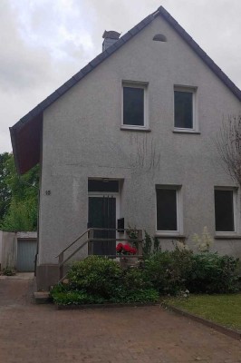 Lemgo Innenstadt: kleines, sanierungsbedürftiges Haus mit Garten zu verkaufen