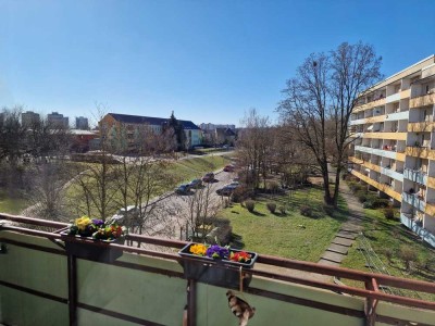 Aktuell Anfragestop: 3-Zimmer-Wohnung (59 m²) mit Balkon und Einbauküche