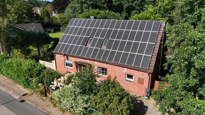 Ein Haus, zwei Chancen – Wohnglück mit Einnahmequelle.