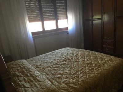 Exklusive, modernisierte 2-Zimmer-Wohnung mit Balkon und Einbauküche in Alzenau