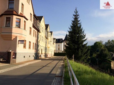 Modern sanierte 4-Raum-Wohnung in ruhiger, zentrumsnaher Lage von Annaberg im OT Buchholz!!