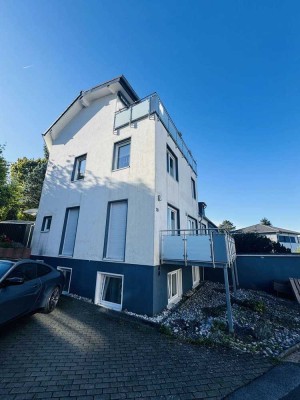 Gemütliche 3-Zimmer-Wohnung mit eigenem Stellplatz in Odenthal