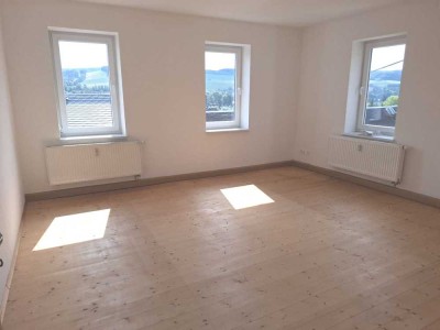 2-Raum-Wohnung: Terasse, Stellplatz und Treppenlift
