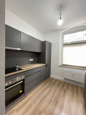 Stilvolle möblierte 2-Zimmer-Wohnung mit gehobener Innenausstattung in Köln Mülheim - frisch saniert