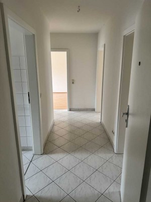 Helle 3-Zimmer Wohnung mit Balkon im 4. OG in Karlsruhe-Durlach