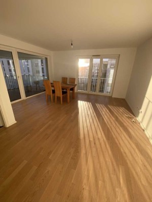 Moderne 3,5-Zimmer-Wohnung mit Balkon, Fußbodenheizung und Tiefgarage in Böblingen/Flugfeld