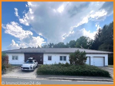 398.000,- für 1 5 8 qm Winkelbungalow mit Doppelgarage im Haus auf 1.570 qm pflegeleichten Grund