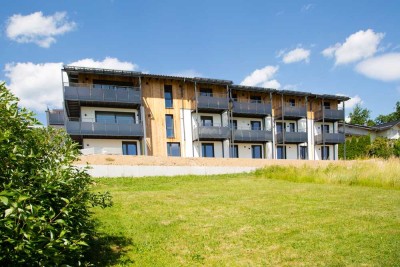 Wohnen mit Charme: 2-Zimmerwohnung mit Aussichtslage im Bayerischen Wald