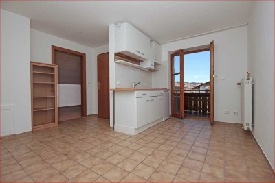 Nette Dachgeschosswohnung mit Flair!