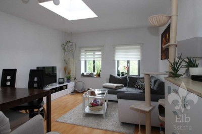 Gemütlich Wohnen in Stadtfeld Ost - helle 2 Raum Wohnung im Dachgeschoss mit Balkon