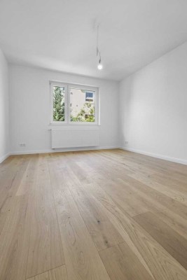 2-Zimmer-Wohnung mit franz. Balkon & Loggia | kernsaniert | bezugsfertig