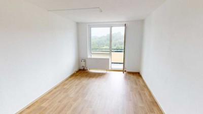 Direkt am Rosenhof gelegene 2-Raum-Wohnung mit Balkon