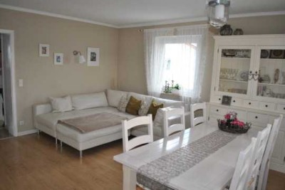 schöne helle 3-Zimmer Wohnung mit EBK