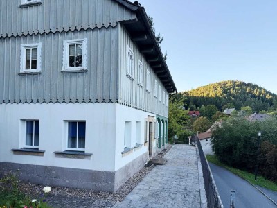 Günstige 3-Zimmer-Wohnung mit Terasse und EBK in Oybin