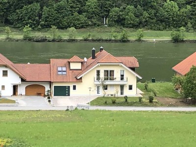 Traumhaus direkt an der Donau 25 km von Passau entfernt in Österreich zu vermieten