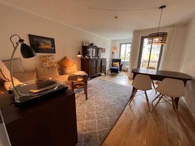 Wunderschöne Lage,  provisionsfrei: Zentral, grün und ruhig! Mit Balkon, Parkett und Tiefgarage