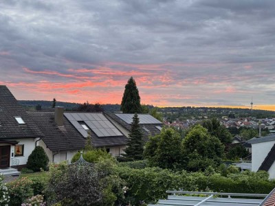 Helle 3,5-Raum-DG-Wohnung mit Einbauküche und Balkon in Waldbronn-Busenbach