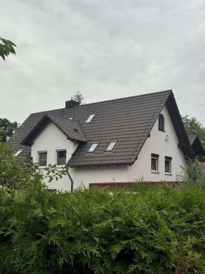 Familienwohnsitz in bester Lage von Ismaning, Wohnidylle für zwei Generationen, Provisionsfrei