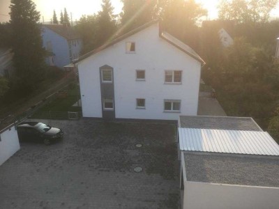 Neuwertige 1-Raum-Erdgeschosswohnung mit Terassse in Meitinge