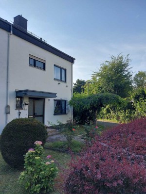 Familienfreundliches Reihenendhaus mit schönem Garten