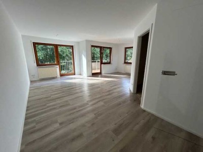 Attraktive 3-Zimmer Wohnung mit neuer Küche und Balkon in Ebhausen