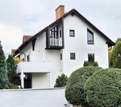 Das ganz besondere Wohngefühl - Moderne Dachwohnung in Dreieichenhain