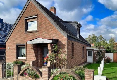 Zentraler Traum im Grünen - Einfamilienhaus auf tollem Grundstück