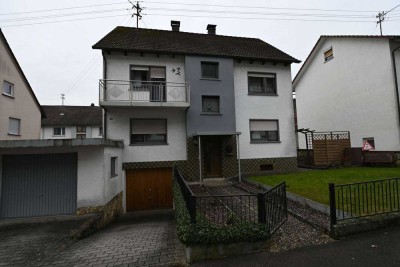 Kurzfristig frei - gepflegtes, vielseitig nutzbares Zweifamilienhaus mit Garten