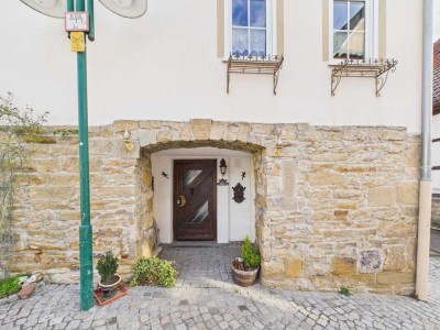 Investoren auf der Suche nach Gemeinschaftsunterkünften aufgepasst! Mod. Haus, 7 1/2 Zi. kernsaniert