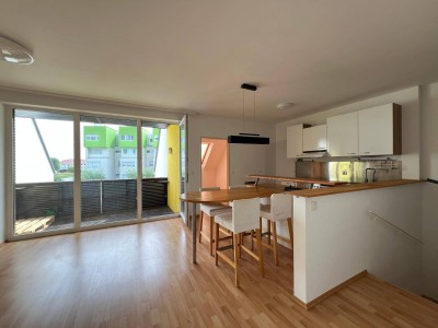Familienfreundliche Maisonette-Wohnung mit 3 Schlafzimmern und gemütlicher Loggia