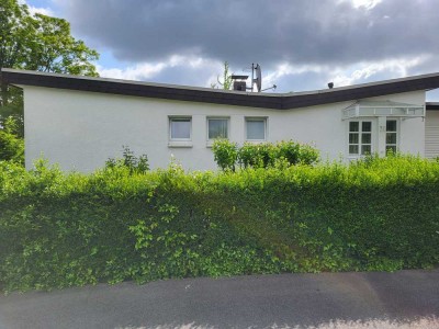 Möblierter 5-Zimmer-Bungalow in Bonn Lengsdorf