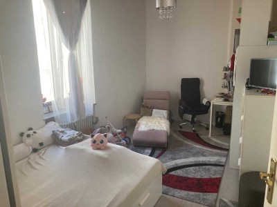 MÜNCHEN-MODELL: Großzügige 3-Zimmer-Wohnung in gepflegtem Altbau in ruhiger Lage in Sendling