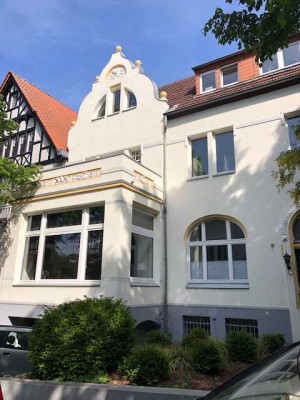 Repräsentative Altbauwohnung in Stadtvilla