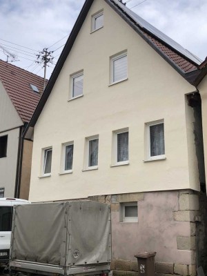 Renoviertes, Geräumiges Generationenhaus in Aichtal Grötzingen.