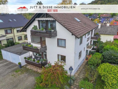 Dreifamilienhaus mit Einliegerwohnung in bestem Zustand *BEZUGSFREI* in Baden-Baden Oberbeuern