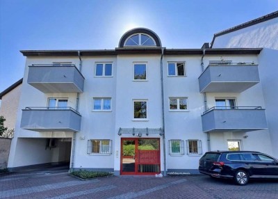 Charmante Dachgeschoss-Wohnung Koblenzer Straße