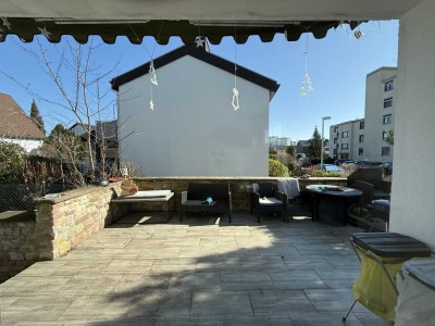 Modernisierte 2-Raum-Wohnung mit großer Terrasse und Garten in Speyer