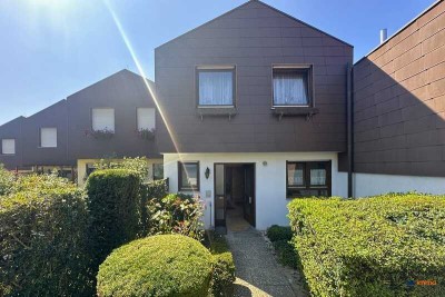 Für Handwerker und die es werden wollen: Solides Reihenmittelhaus in Neustadt