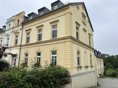 Historisches Mehrfamilienhaus mit Vorder-, Mittel- und Hinterhaus - Urbaner Charme und zentrale Lage