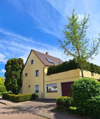 Freistehendes EFH mit sonniger Dachterrasse in Toplage - Wohnen und Arbeiten unter einem Dach!