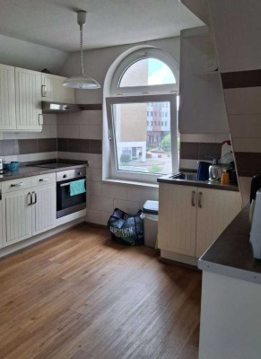 Moderne 3-Zi.-DG- Wohnung Innenstadt mit Weitblick
