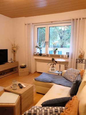 Krefeld Innenstadtnähe:  Ausgefallene Erdgeschosswhg, 3 Zi, überdachte Terrasse und Minigarten!