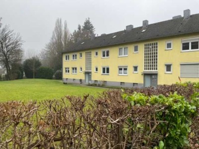Schöne, helle, gemütliche 3,5-Zi.-Wohnung mit großem Süd-Balkon in Mülheim Broich