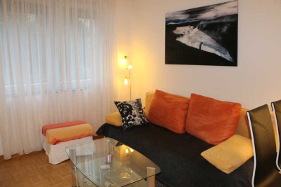 Schicke 2-Zimmer Wohnung mit Balkon im EG in Essen Südviertel möbliert, voll ausgestattet