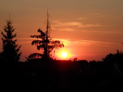 IHR NEUES ZUHAUSE IM GRÜNEN INKLUSIVE ROMANTISCHER SONNENUNTERGÄNGE - TEL.: 01714863595