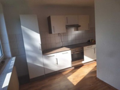 450 € - 74 m² - 3.0 Zimmer, Balkonkalt und 150 ohne Heizug
vollkommen neu renoviert mit 
Einbauküche