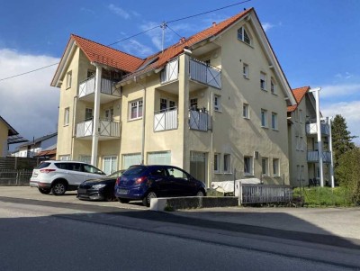 Privatverkauf - Schöne 3-Zimmer-Wohnung mit seitlichem Balkon in Volkertshausen