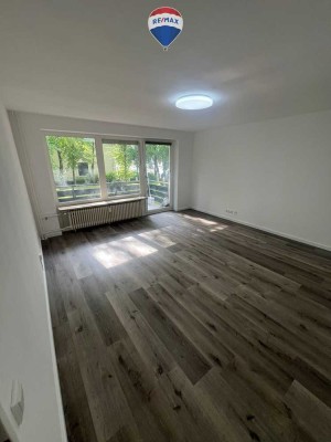 Frisch renovierte 3-Zimmer-Wohnung mit Balkon und Garagenstellplatz in den Elbvororten