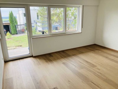 Erstbezug nach Sanierung mit EBK und Terrasse : schöne 3-Zimmer-Wohnung in Dornstetten