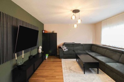 provisionsfrei - modernisierte und attraktiv vermietete 4,5 Zimmerwohnung mit TG-Stellplatz
